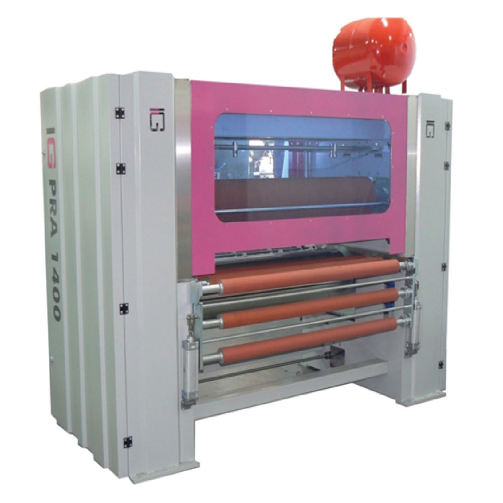 PRA 1400-4 FOUR ROLLER PUR HOT MELT GLUE APPLICATION MACHINE TO THE TOP AND BOTTOM SURFACES OF PANELS